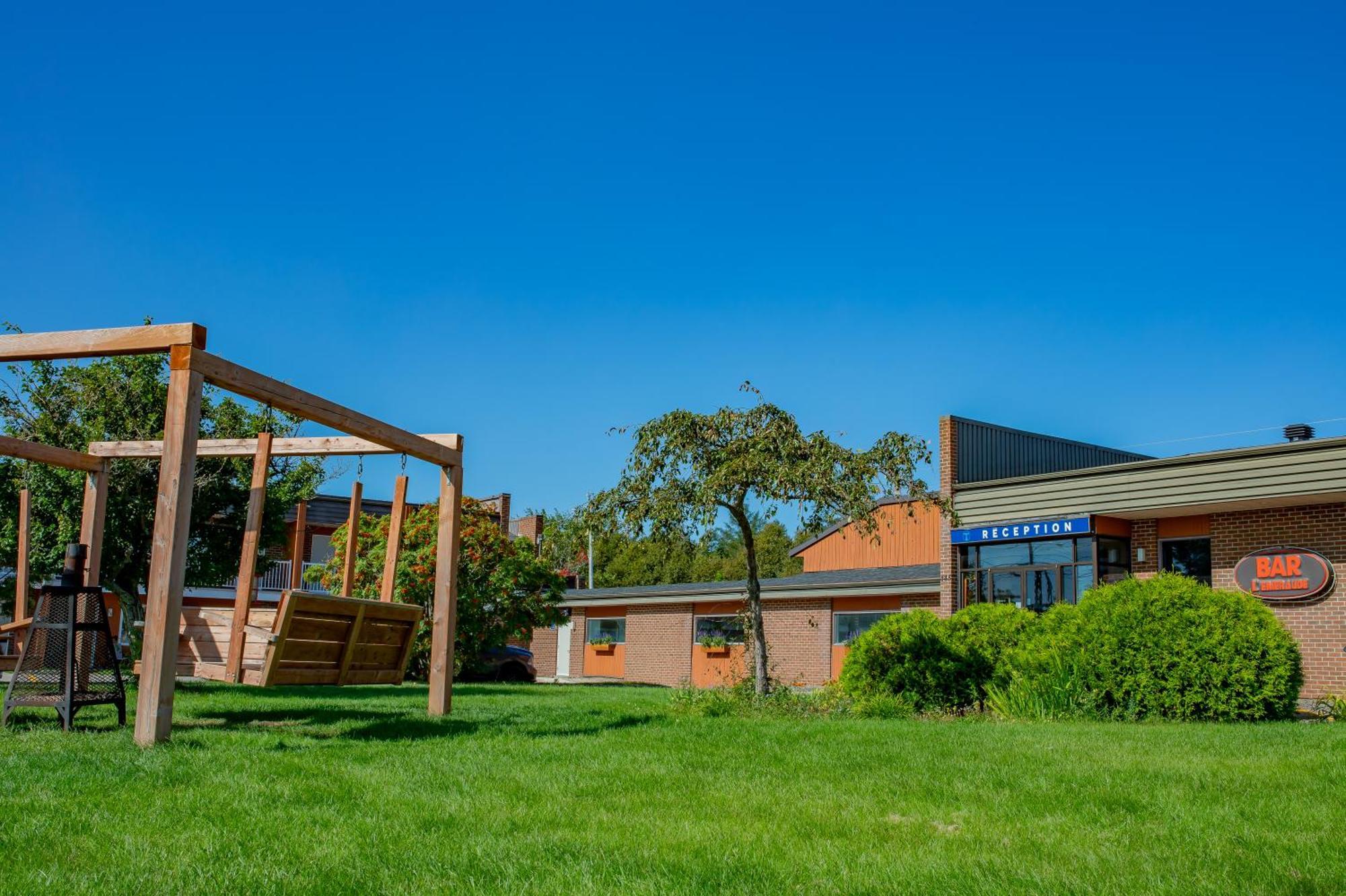 Complexe Hotelier Escoumins Les Escoumins Exterior photo