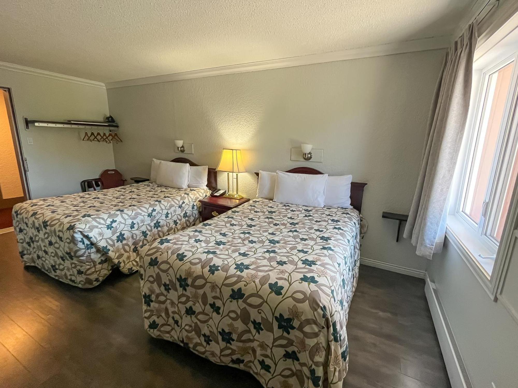 Complexe Hotelier Escoumins Les Escoumins Exterior photo